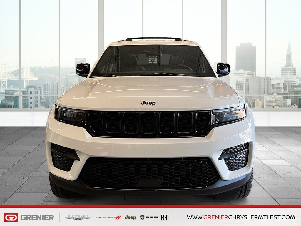 Jeep GRAND CHEROKEE LAREDO ALTITUDE 2025 à Pointe-Aux-Trembles, Québec - 2 - w1024h768px