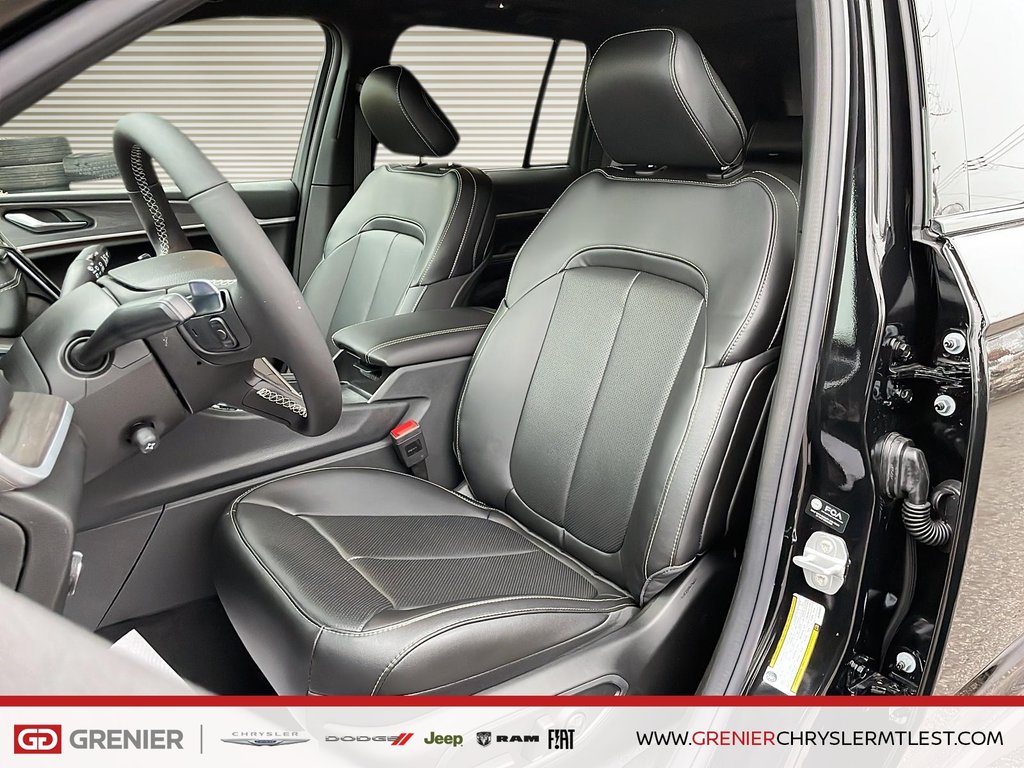 Jeep Grand Cherokee LIMITED 2025 à Pointe-Aux-Trembles, Québec - 6 - w1024h768px