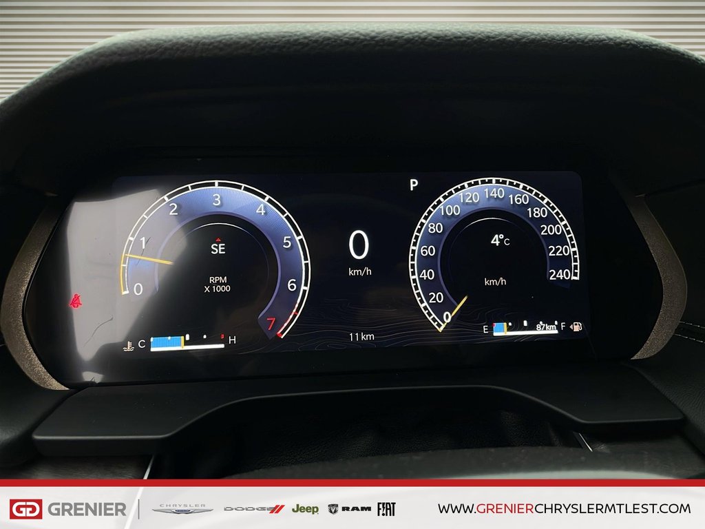 Jeep Grand Cherokee LIMITED 2025 à Pointe-Aux-Trembles, Québec - 9 - w1024h768px
