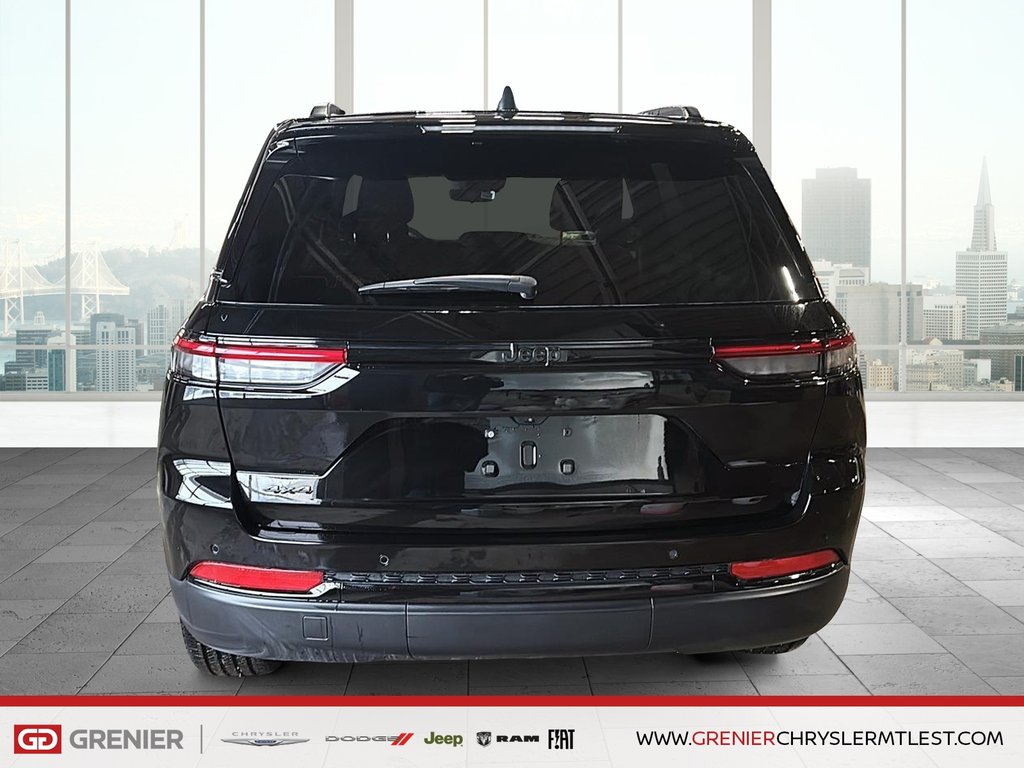Jeep Grand Cherokee LAREDO ALTITUDE 2025 à Pointe-Aux-Trembles, Québec - 3 - w1024h768px