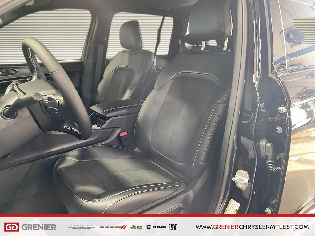 2025 Jeep Grand Cherokee LAREDO ALTITUDE in Pointe-Aux-Trembles, Quebec - 8 - w1024h768px