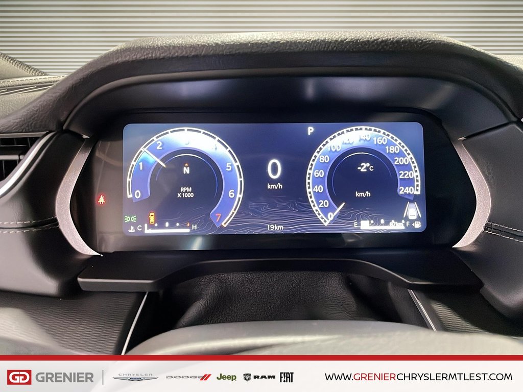 2025 Jeep Grand Cherokee LAREDO ALTITUDE in Pointe-Aux-Trembles, Quebec - 11 - w1024h768px