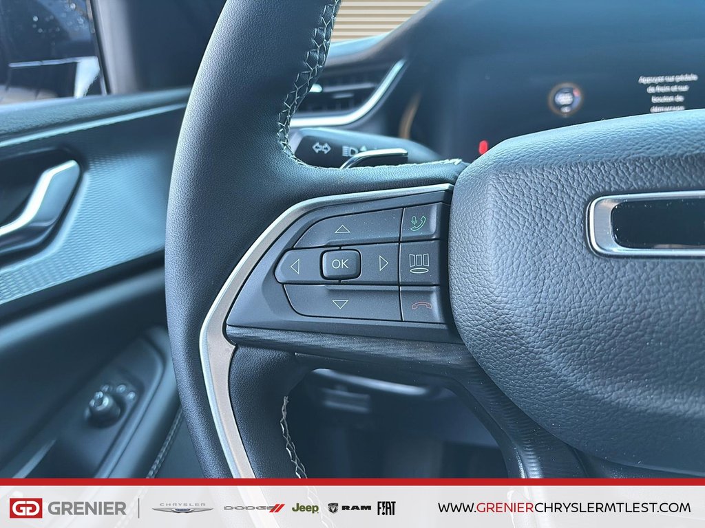 2025 Jeep Grand Cherokee LAREDO ALTITUDE in Pointe-Aux-Trembles, Quebec - 12 - w1024h768px