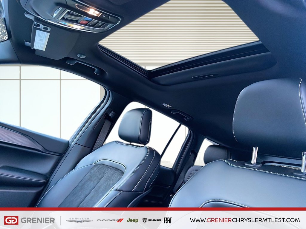2025 Jeep Grand Cherokee LAREDO ALTITUDE in Pointe-Aux-Trembles, Quebec - 13 - w1024h768px
