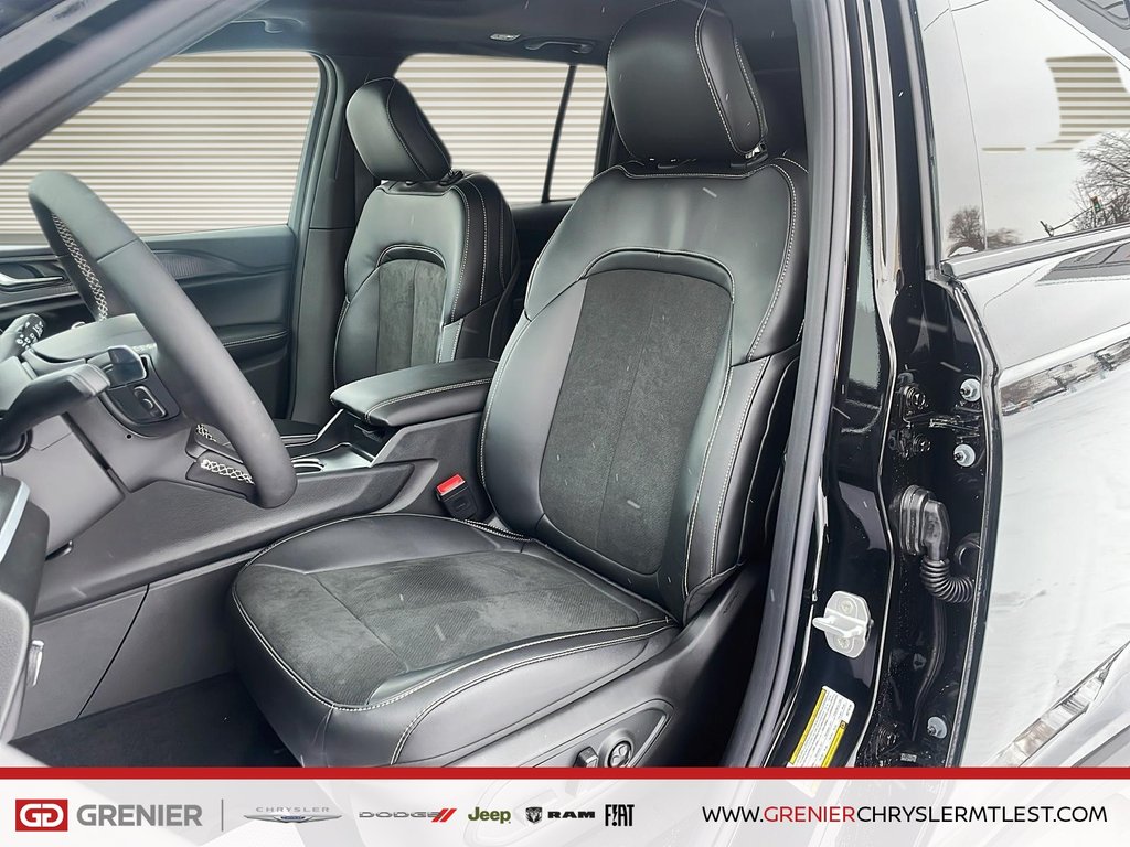 2025 Jeep Grand Cherokee LAREDO ALTITUDE in Pointe-Aux-Trembles, Quebec - 8 - w1024h768px