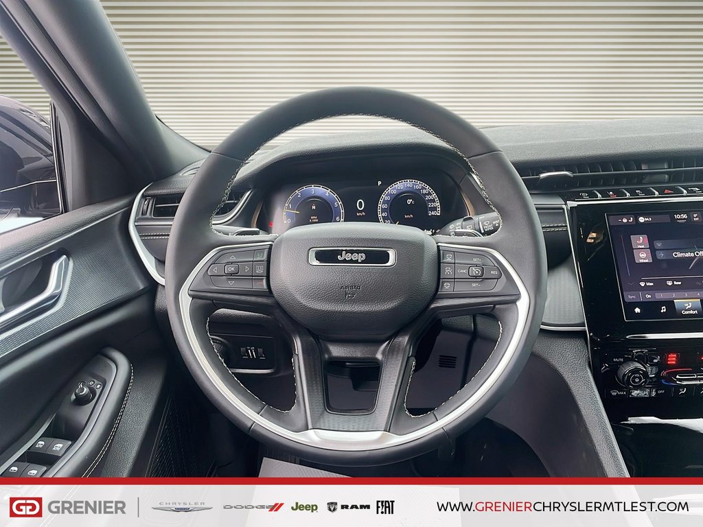 2025 Jeep Grand Cherokee LAREDO ALTITUDE in Pointe-Aux-Trembles, Quebec - 10 - w1024h768px