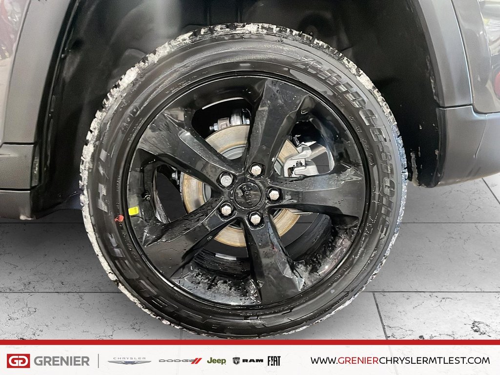 2025 Jeep Grand Cherokee LAREDO ALTITUDE in Pointe-Aux-Trembles, Quebec - 7 - w1024h768px