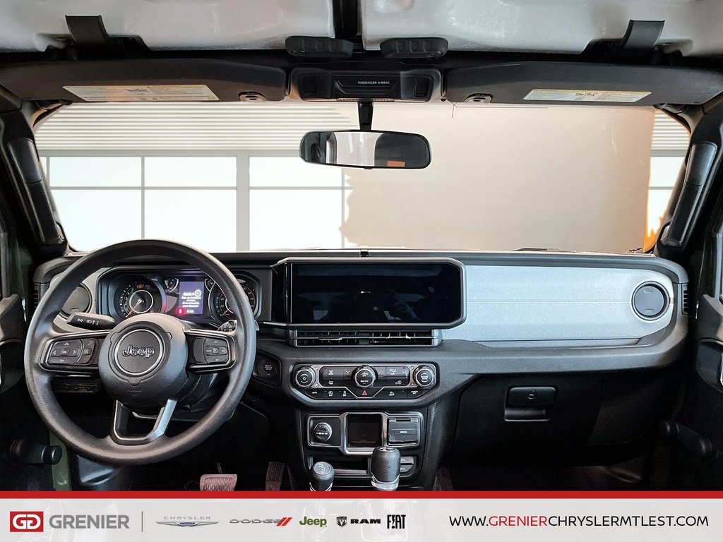 2024 Jeep WRANGLER 4-Door SPORT in Pointe-Aux-Trembles, Quebec - 17 - w1024h768px