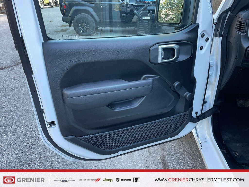 Jeep WRANGLER 4-Door SPORT 2024 à Pointe-Aux-Trembles, Québec - 18 - w1024h768px