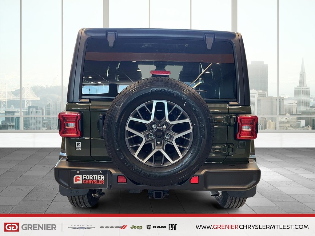Jeep WRANGLER 4-Door SAHARA 2024 à Pointe-Aux-Trembles, Québec - 8 - w1024h768px