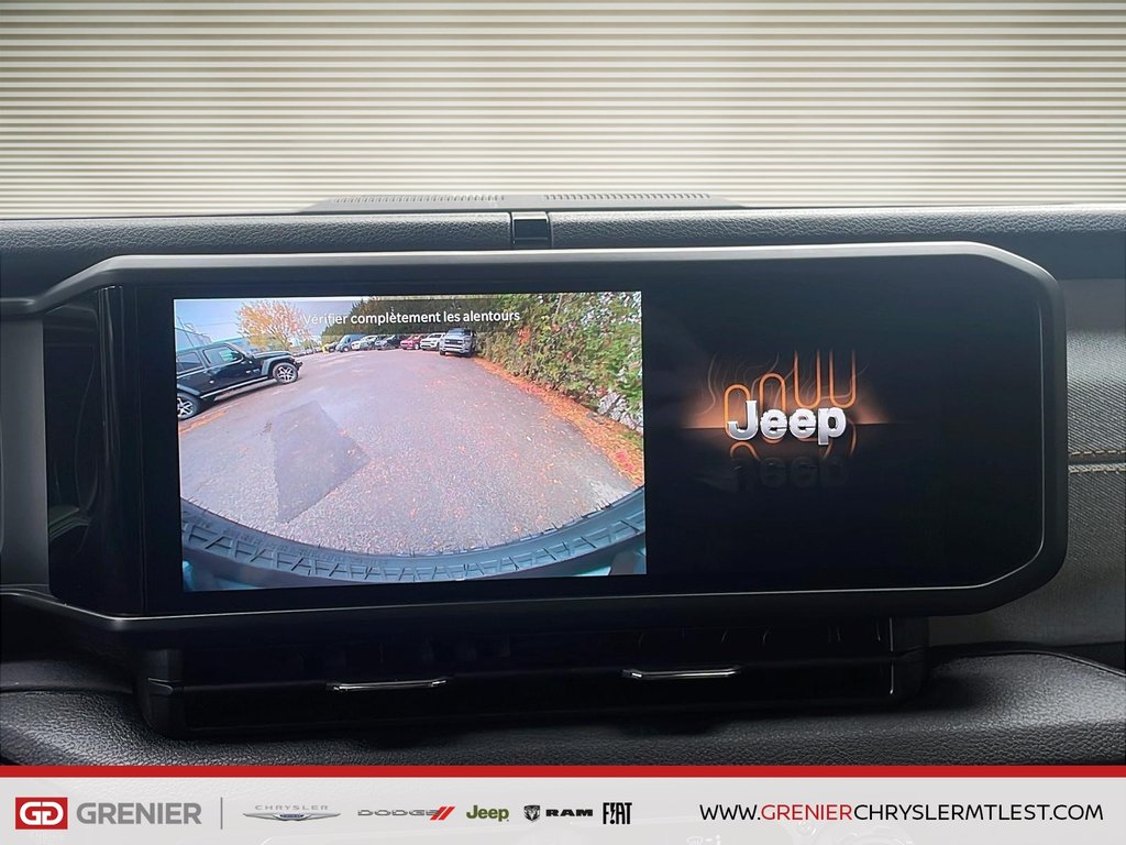 Jeep Wrangler 4-Door WILLYS 2026 à Pointe-Aux-Trembles, Québec - 13 - w1024h768px