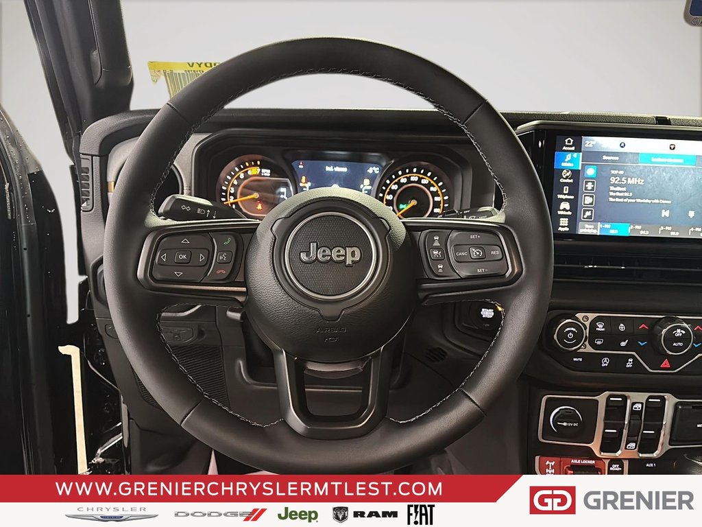 Jeep Wrangler 4-Door WILLYS 2026 à Pointe-Aux-Trembles, Québec - 8 - w1024h768px