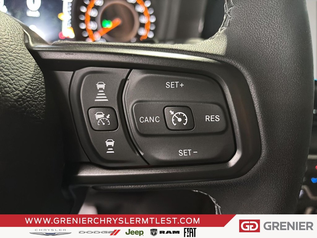 Jeep Wrangler 4-Door WILLYS 2026 à Pointe-Aux-Trembles, Québec - 9 - w1024h768px