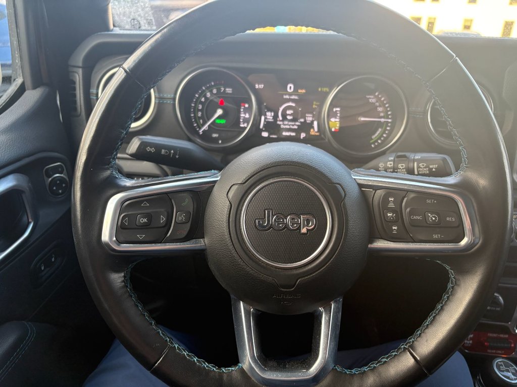 2022 Jeep Wrangler 4xe Unlimited Rubicon in Pointe-Aux-Trembles, Quebec - 12 - w1024h768px