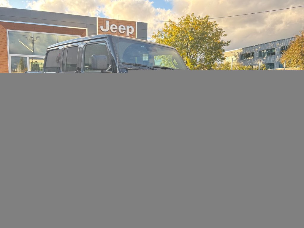 2022 Jeep Wrangler 4xe Unlimited Rubicon in Pointe-Aux-Trembles, Quebec - 3 - w1024h768px