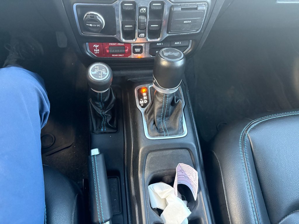 2022 Jeep Wrangler 4xe Unlimited Rubicon in Pointe-Aux-Trembles, Quebec - 15 - w1024h768px