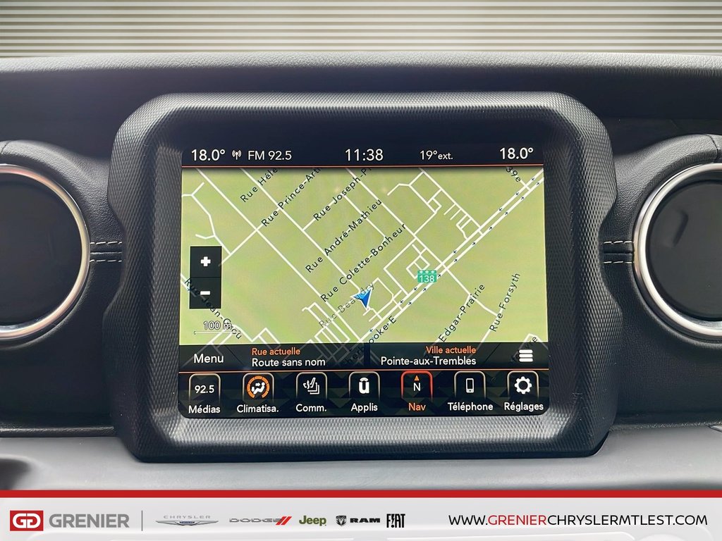 2023 Jeep Wrangler 4xe UNLIMITED SAHARA + TOIT SKY ONE TOUCH + HYBRIDE in Pointe-Aux-Trembles, Quebec - 21 - w1024h768px