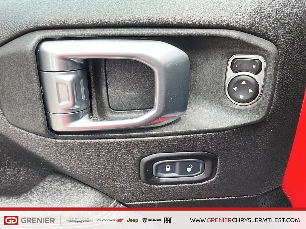 2023 Jeep Wrangler 4xe UNLIMITED SAHARA + TOIT SKY ONE TOUCH + HYBRIDE in Pointe-Aux-Trembles, Quebec - 13 - w1024h768px