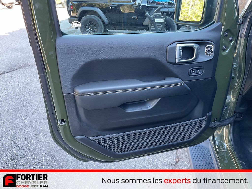 Jeep Wrangler 4xe Sahara 2024 à Pointe-Aux-Trembles, Québec - 12 - w1024h768px