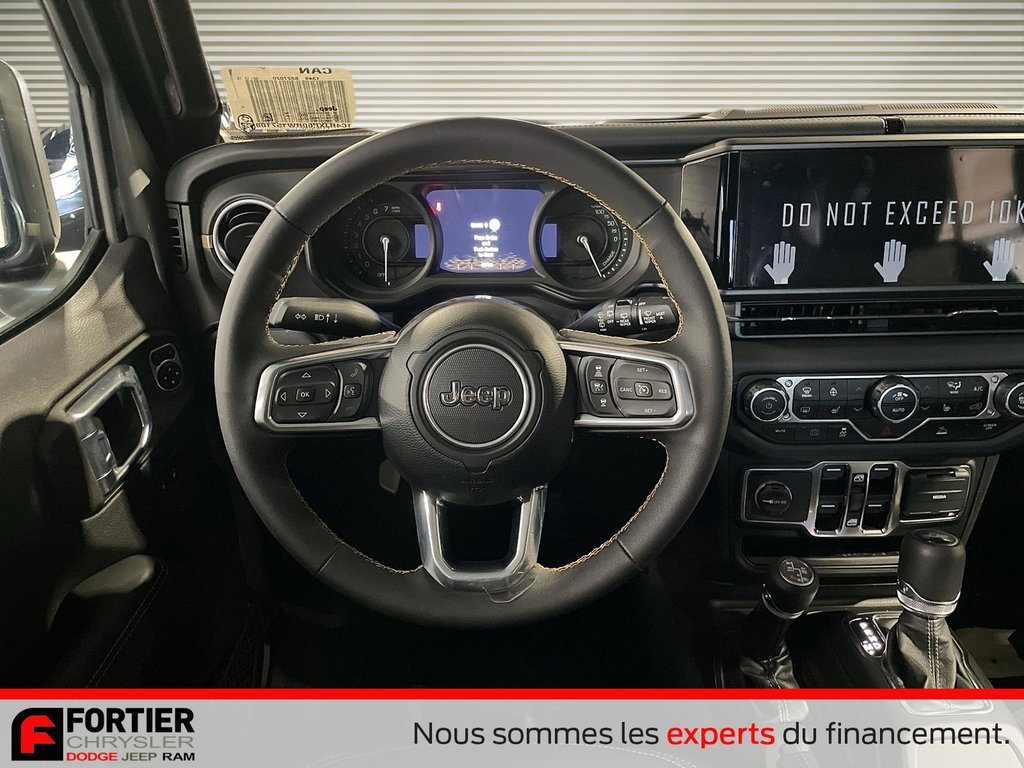 Jeep Wrangler 4xe SAHARA 2024 à Pointe-Aux-Trembles, Québec - 12 - w1024h768px