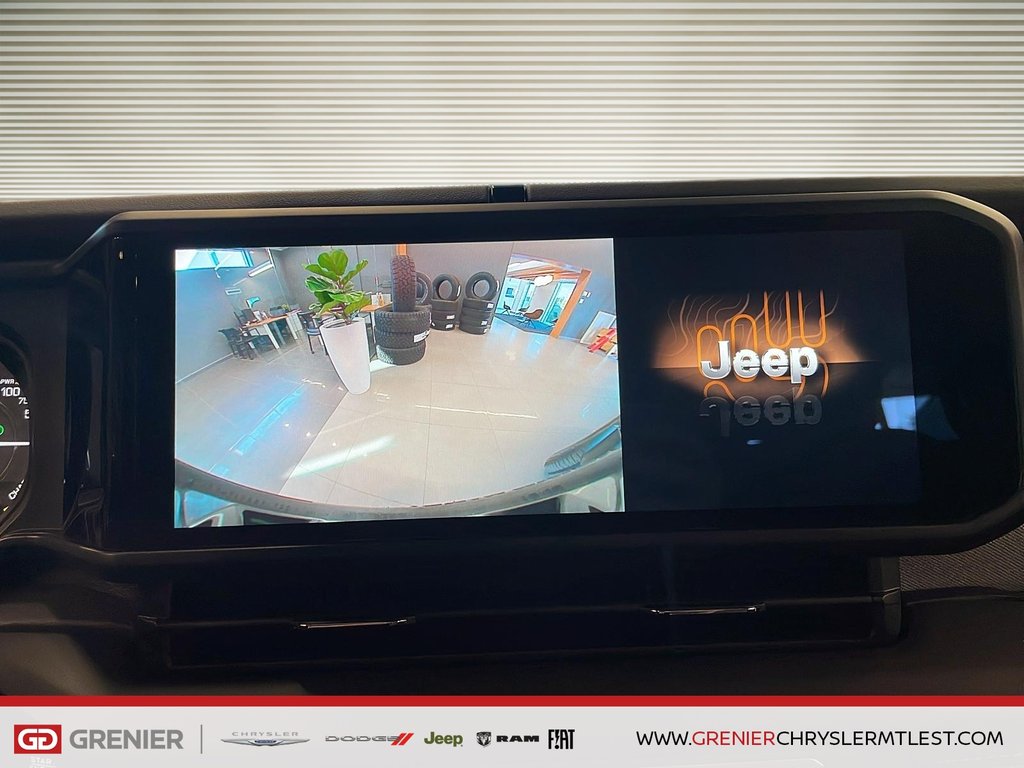 Jeep WRANGLER 4XE SAHARA 2025 à Pointe-Aux-Trembles, Québec - 14 - w1024h768px