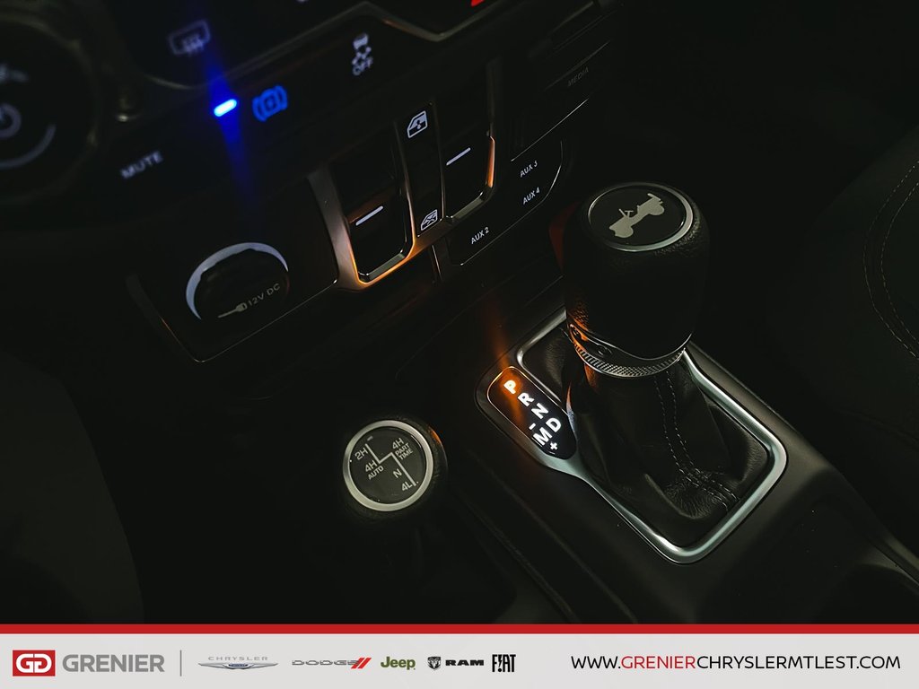 2025 Jeep WRANGLER 4XE SAHARA in Pointe-Aux-Trembles, Quebec - 12 - w1024h768px