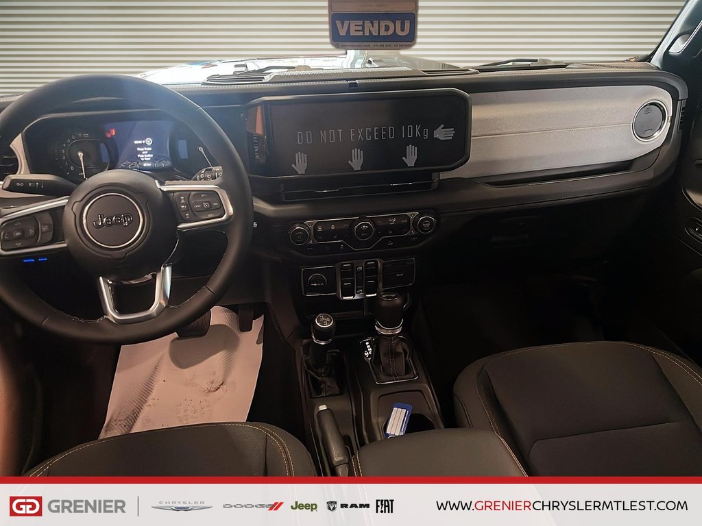 2025 Jeep WRANGLER 4XE SAHARA in Pointe-Aux-Trembles, Quebec - 9 - w1024h768px