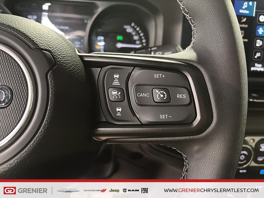 Jeep Wrangler 4XE WILLYS 2025 à Pointe-Aux-Trembles, Québec - 11 - w1024h768px