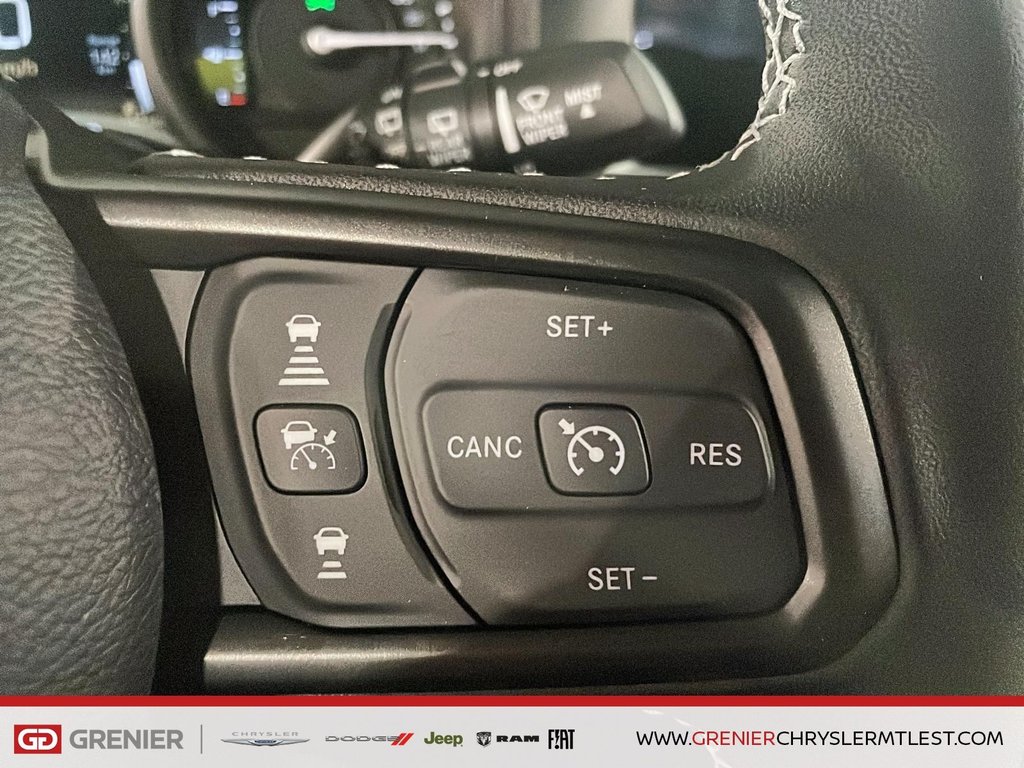 2025 Jeep Wrangler 4xe SPORT S in Pointe-Aux-Trembles, Quebec - 11 - w1024h768px