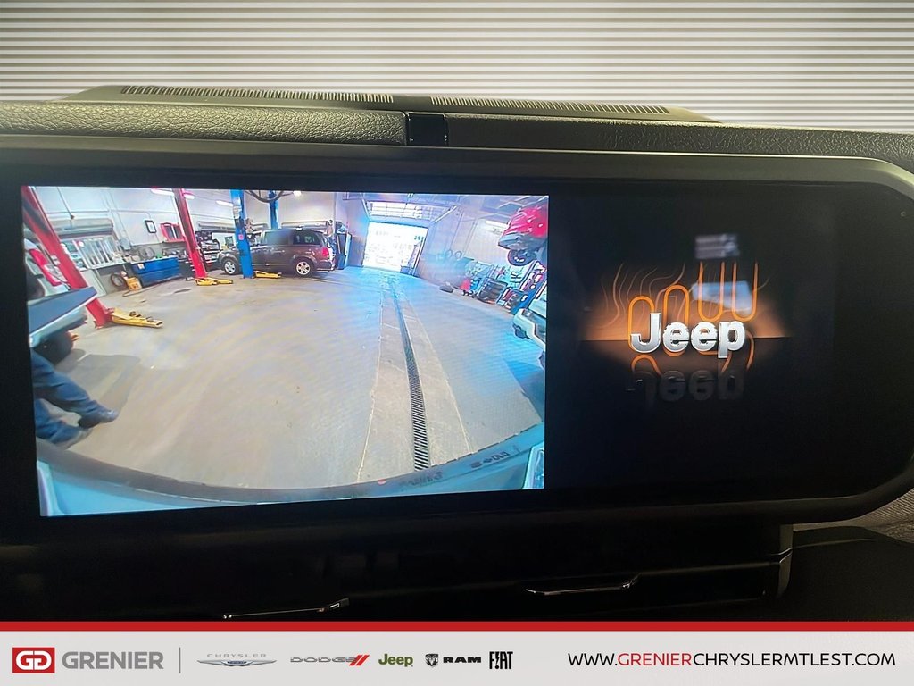 2025 Jeep Wrangler 4xe SPORT S in Pointe-Aux-Trembles, Quebec - 15 - w1024h768px