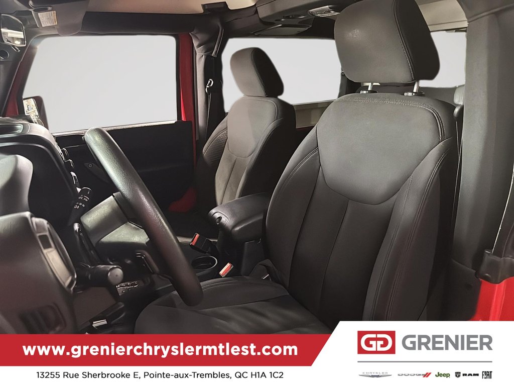 2015 Jeep Wrangler Sport in Pointe-Aux-Trembles, Quebec - 12 - w1024h768px