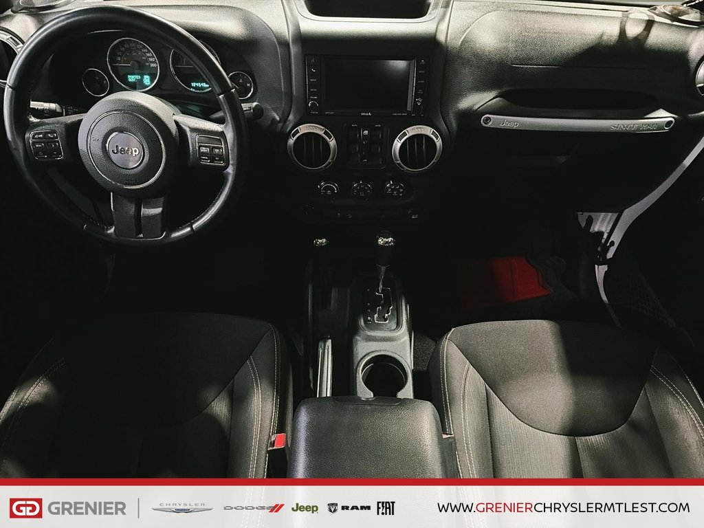 Jeep Wrangler UNLIMITED SAHARA + 4X4 + V6 3.6L 2017 à Pointe-Aux-Trembles, Québec - 8 - w1024h768px