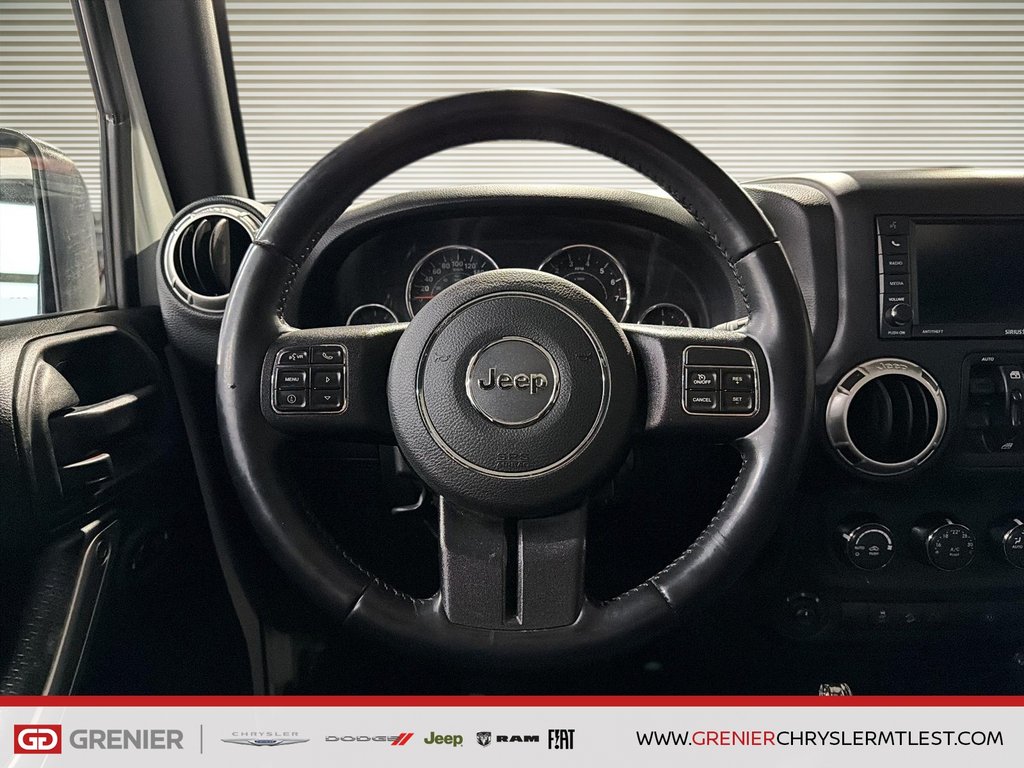 Jeep Wrangler UNLIMITED SAHARA + 4X4 + V6 3.6L 2017 à Pointe-Aux-Trembles, Québec - 10 - w1024h768px