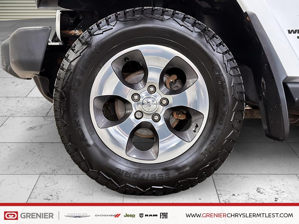 Jeep Wrangler UNLIMITED SAHARA + 4X4 + V6 3.6L 2017 à Pointe-Aux-Trembles, Québec - 6 - w1024h768px