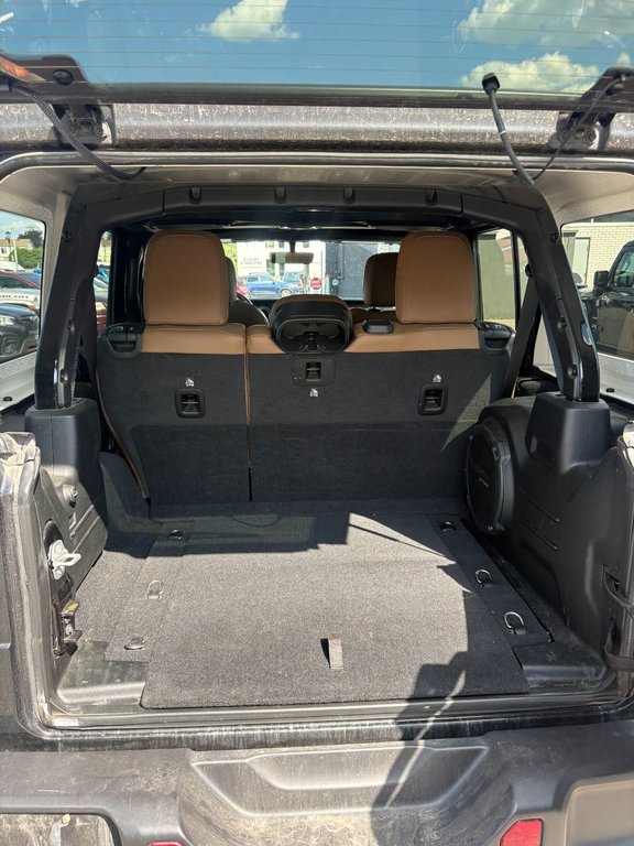 Jeep Wrangler UNLIMITED SAHARA CUIR FULL 2021 à Pointe-Aux-Trembles, Québec - 3 - w1024h768px
