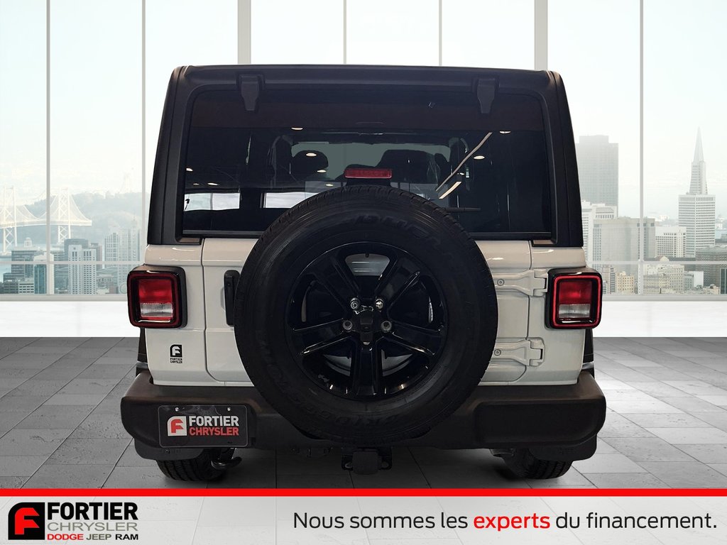 Jeep Wrangler Sport Altitude 2023 à Pointe-Aux-Trembles, Québec - 10 - w1024h768px