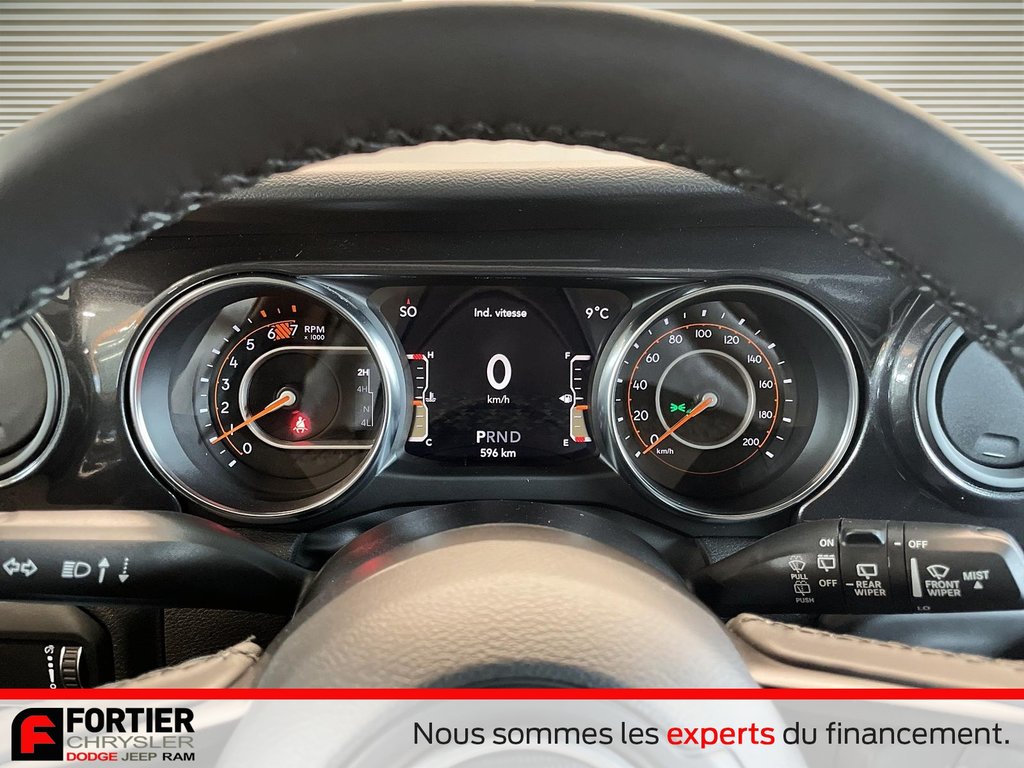 Jeep Wrangler Sport Altitude 2023 à Pointe-Aux-Trembles, Québec - 15 - w1024h768px