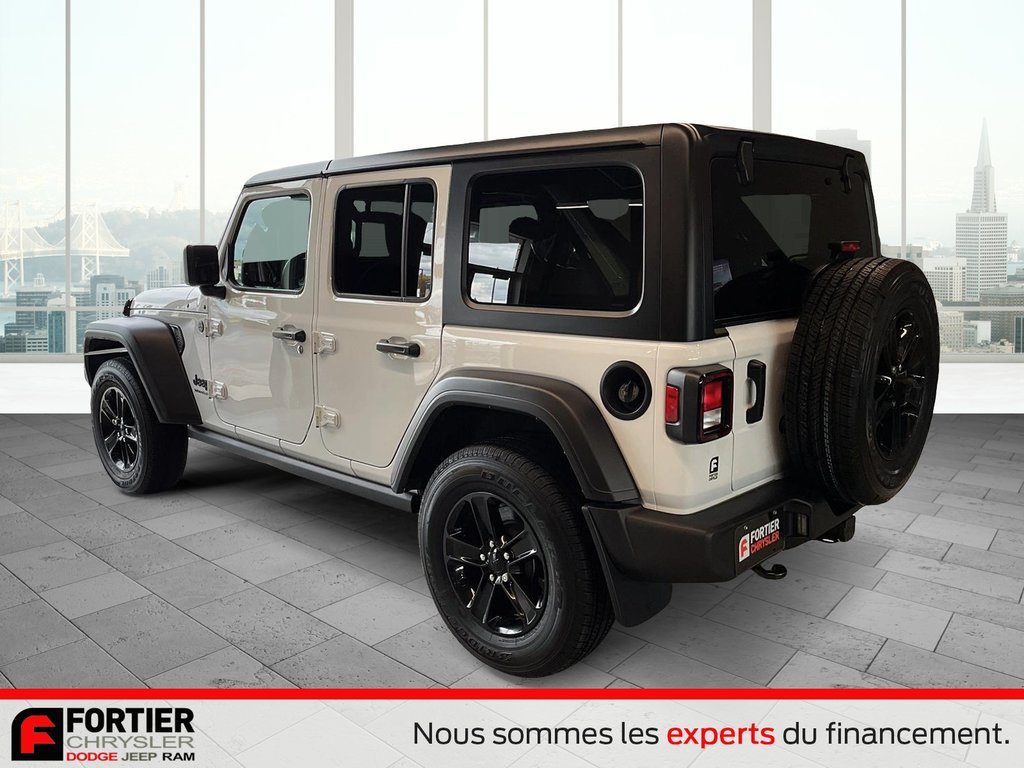 Jeep Wrangler Sport Altitude 2023 à Pointe-Aux-Trembles, Québec - 11 - w1024h768px