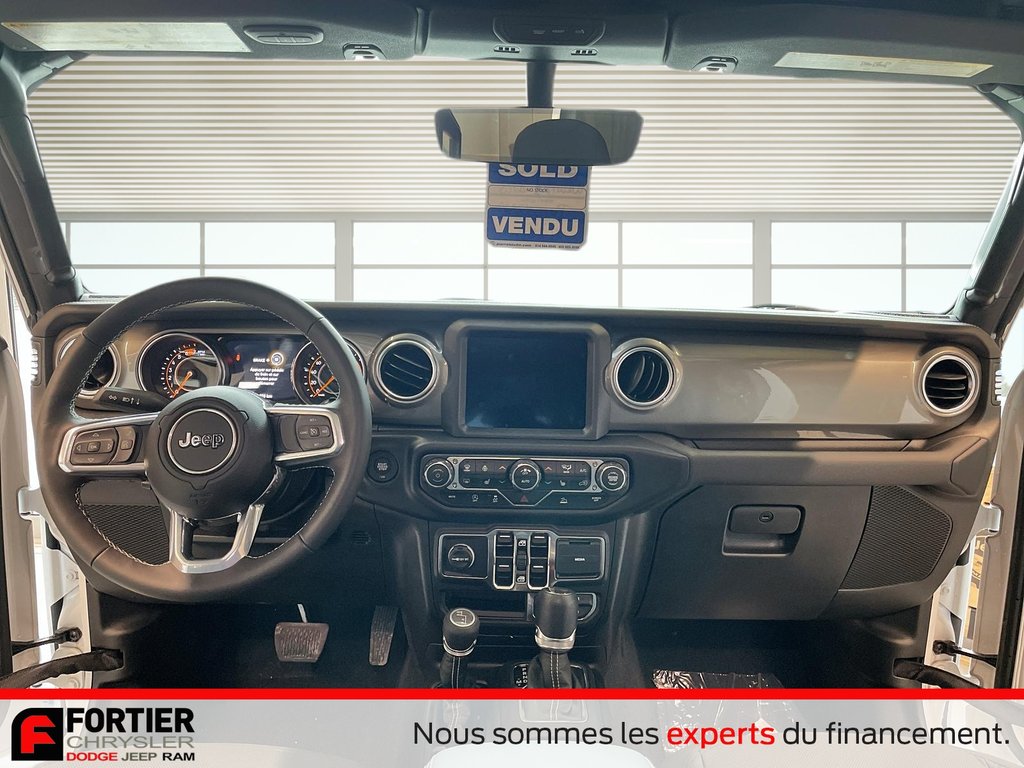 Jeep Wrangler Sahara 2023 à Pointe-Aux-Trembles, Québec - 13 - w1024h768px