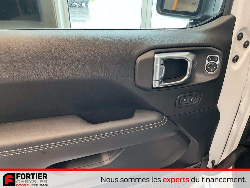 Jeep Wrangler Sahara 2023 à Pointe-Aux-Trembles, Québec - 16 - w1024h768px