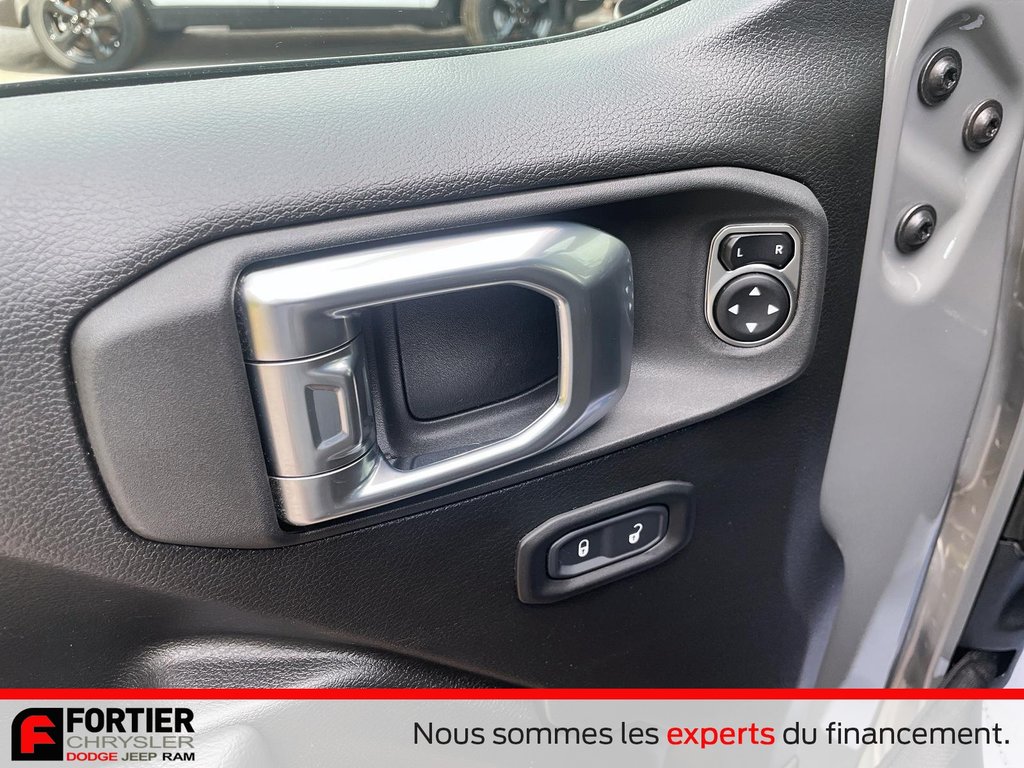 Jeep Wrangler UNLIMITED SPORT S + ENS TEMPS FROID + CARPLAY 2023 à Pointe-Aux-Trembles, Québec - 10 - w1024h768px