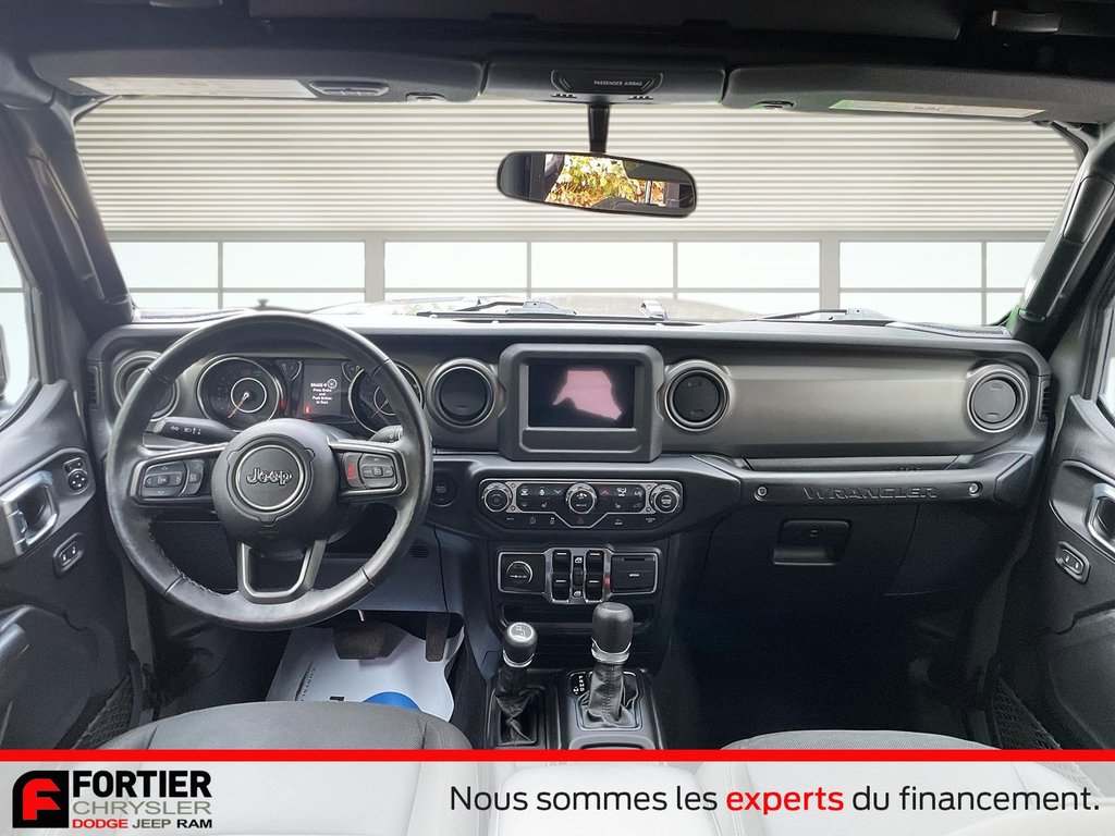 Jeep Wrangler UNLIMITED SPORT S + ENS TEMPS FROID + CARPLAY 2023 à Pointe-Aux-Trembles, Québec - 9 - w1024h768px