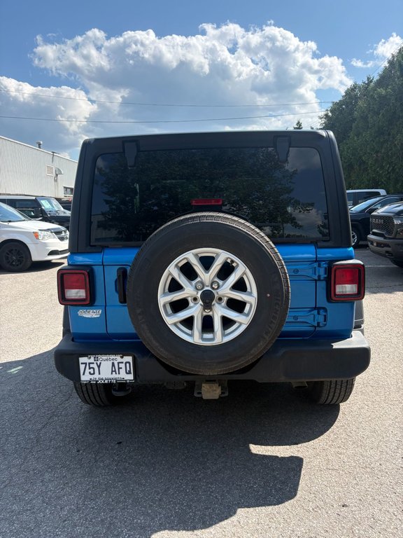 Jeep Wrangler Sport S 2023 à Pointe-Aux-Trembles, Québec - 3 - w1024h768px