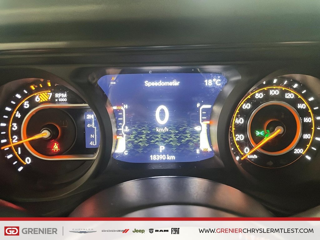 2024 Jeep Wrangler 4-PORTES SAHARA + 4X4 + TOIT RIGIDE in Pointe-Aux-Trembles, Quebec - 10 - w1024h768px