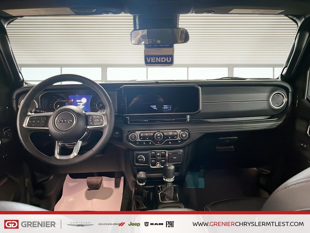 2024 Jeep Wrangler 4-PORTES SAHARA + 4X4 + TOIT RIGIDE in Pointe-Aux-Trembles, Quebec - 8 - w1024h768px
