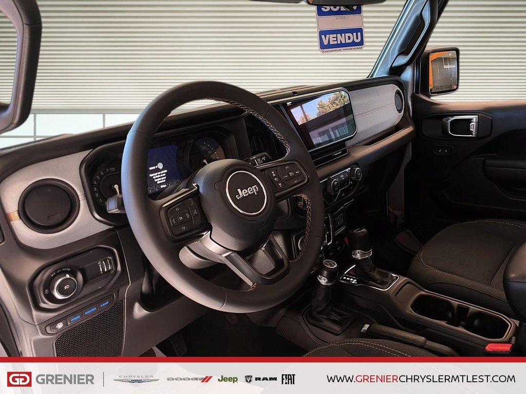 Jeep WRANGLER 4P WILLYS 4XE + HYBRIDE + 4X4 2024 à Pointe-Aux-Trembles, Québec - 9 - w1024h768px