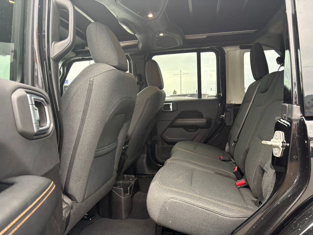 2024 Jeep Wrangler SAHARA SKY ONE TOUCH 4CYL in Pointe-Aux-Trembles, Quebec - 16 - w1024h768px