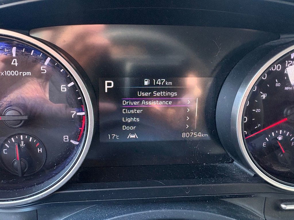 2023 Kia Carnival LX in Pointe-Aux-Trembles, Quebec - 10 - w1024h768px