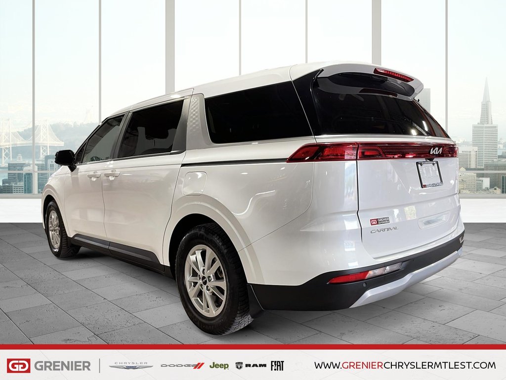 2024 Kia Carnival LX + 8 PASSAGERS + BLUETOOTH in Pointe-Aux-Trembles, Quebec - 4 - w1024h768px