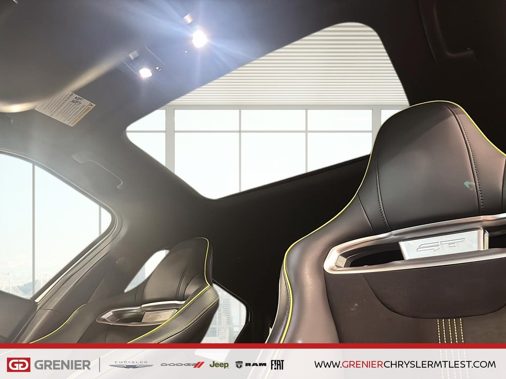 Kia EV6 GT + AWD + TOIT OUVRANT + CARPLAY 2023 à Pointe-Aux-Trembles, Québec - 14 - w1024h768px